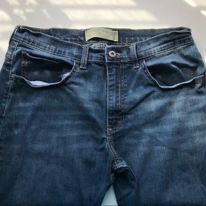 Wrangler Slim Straight Jeans